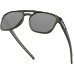 oakley_sunglasses_latch-beta_matt-olive-prizm-black-lens_detail4.jpg