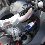 optimate_motorcycle-accessories_usb-a-dual-charger-3300ma_din-connection_detail6.jpg