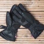 oxford_leather_gloves_holton-wp-1.0_black_lifestyle1.jpg