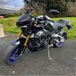 pyramid-fly-screen-matt-black-yamaha-mt-10-sp-(22-)_detail1.jpg