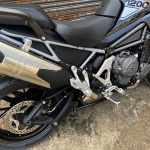 pyramid-infill-panels-matte-black-triumph-tiger-1200-gt-pro-2022current_lifestyle2.jpg