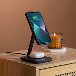 quad-lock_mag_dual-desktop-wireless-charger_detail1.jpg