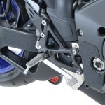 r-and-g_boot-guard-pads_yamaha_yzf-r1_ezbg901bl_detail1.jpg