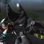 rst_leather_gloves_adventure-x-ce_black-black_lifestyle2.jpg