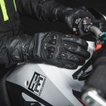 rukka_leather_gloves_stancer_black_lifestyle1.jpg