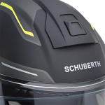 schuberth_c5_omega_yellow_-_detal_5.jpg