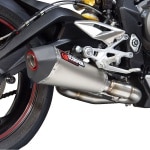 scorpion-exhaust_serket_triumph_street-triple-765-17_titanium_on-bike-close.jpg