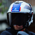 shark_helmets_flip-front_oxo_sikter-white-blue-red_lifestyle1.jpg