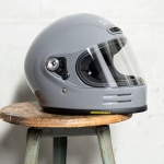 shoei_glamster_basalt_grey_helmet_lifestyle2.jpg