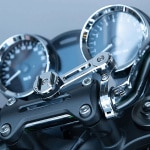 sp-connect_phone-mounts-and-cases_moto-mount-pro_chrome_lifestyle2.jpg