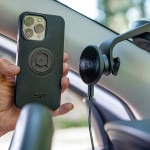 sp-connect_phone-mounts-and-cases_spc+-charging-suction-mount_lifestyle2.jpg