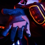 spidi_leather-gloves_x-force-ce-gloves_black-fluo-yellow_lifestyle2.jpg