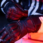 spidi_textile-gloves_nkd-h2out-leather-gloves_black_lifestyle1.jpg