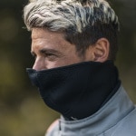 t-ur_base-layer_neoprene-breathable-face-mask_black_lifestyle1.jpg