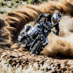 thor_motocross-jersey_launch-brave-jersey_black-grey_lifestyle2.jpg