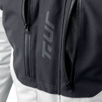 tur-overcast-jacket-ice-black_detail2.jpg