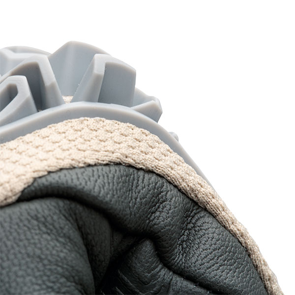 tucano-urbano_slalom-leather-gloves_sand_detail4.jpg