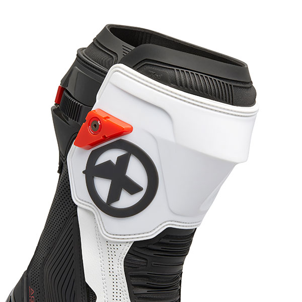 xpd_leather_race_boots_xp9-r_air_black_white_detail4.jpg