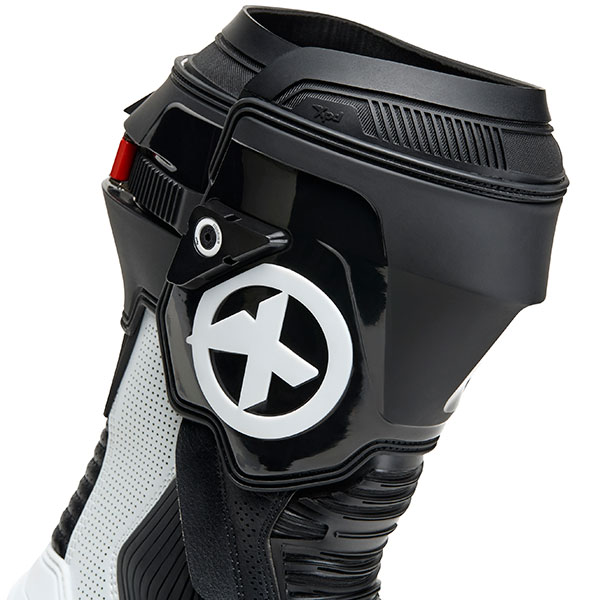 xpd_leather_race_boots_xp9-s_air_black_white_detail4.jpg